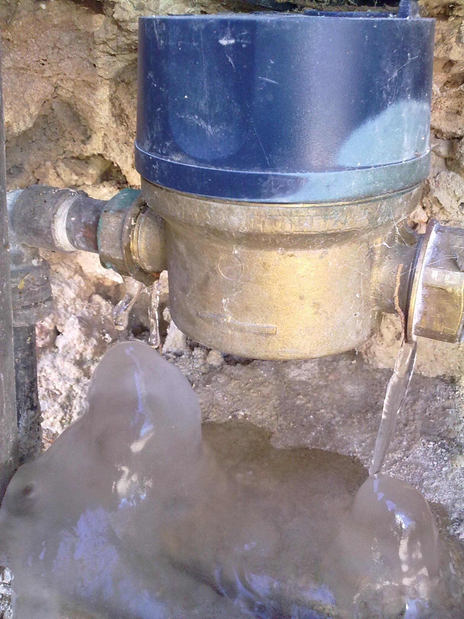 aqualia recorda alguns consells bàsics per evitar incidències a les instal·lacions interiors d’aigua que puguin provocar les baixes temperatures