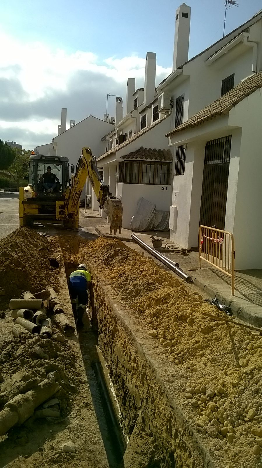 Apertura de zanja en Calle del Quiebro - Jerez